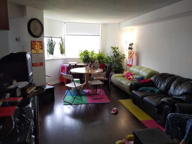 1710 - 234 Albion Rd