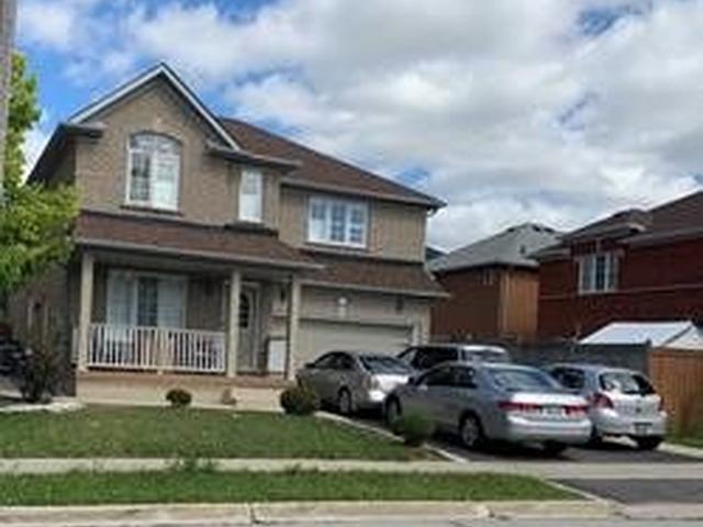 Upper - 105 Brisdale Dr