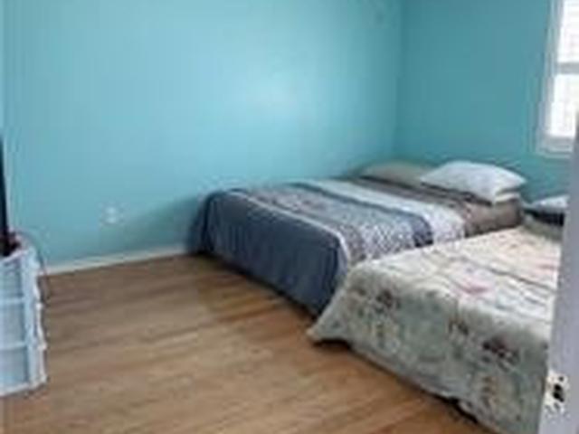 Upper - 105 Brisdale Dr