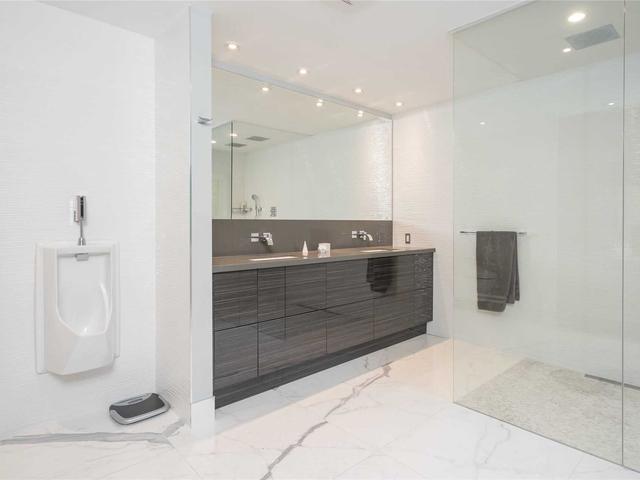 140 Crawford Cres