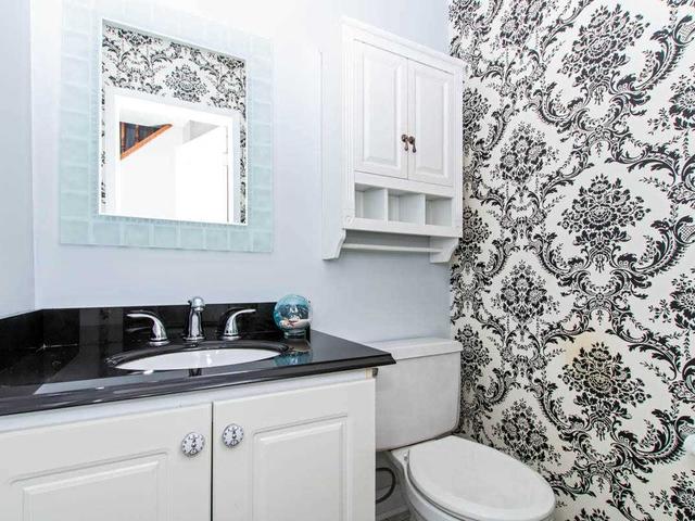 3139 Bartholomew Cres