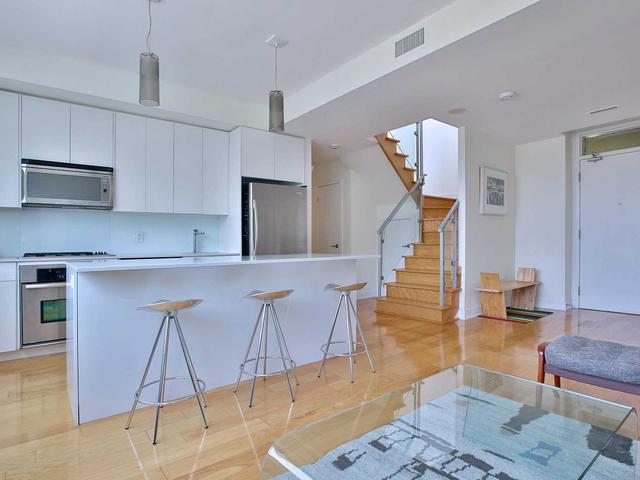 25 Ritchie Ave, Unit 403