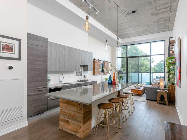 530 Indian Grve, Unit 303