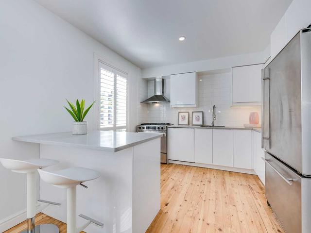 32 - 7077 Estoril Rd