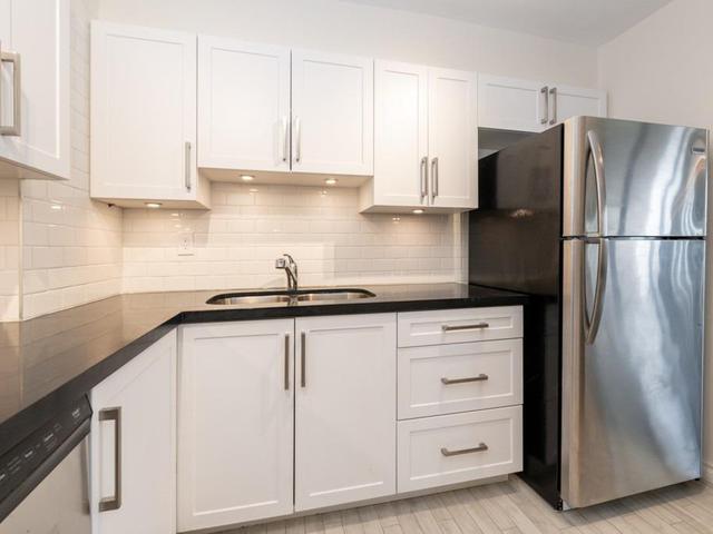 85 Emmett Ave, Unit 2411