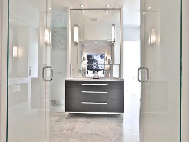 11 - 40 Westmoreland Ave