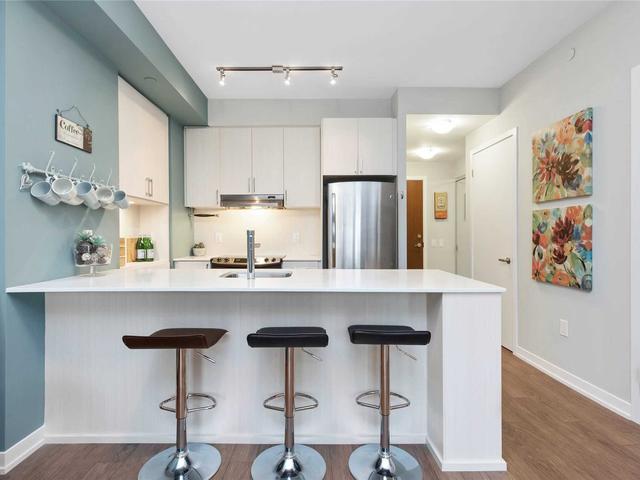 2560 Eglinton Ave W, Unit 1407