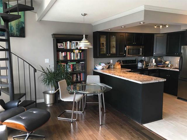 2261 Lake Shore Blvd, Unit 922