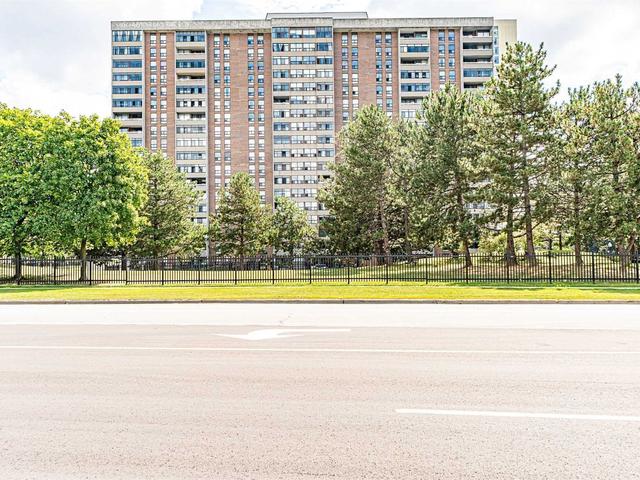25 Kensington Rd N, Unit 1604