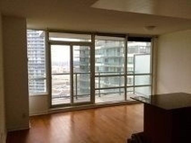 2240 Lakeshore Blvd W, Unit 2005