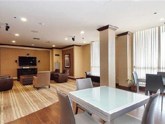 511 - 101 Subway Cres