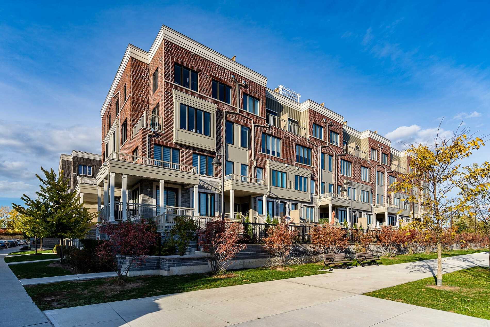 22 115 Long Branch Ave, Etobicoke Sold, W4619876 Condos.ca