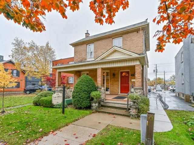 468 Elizabeth St