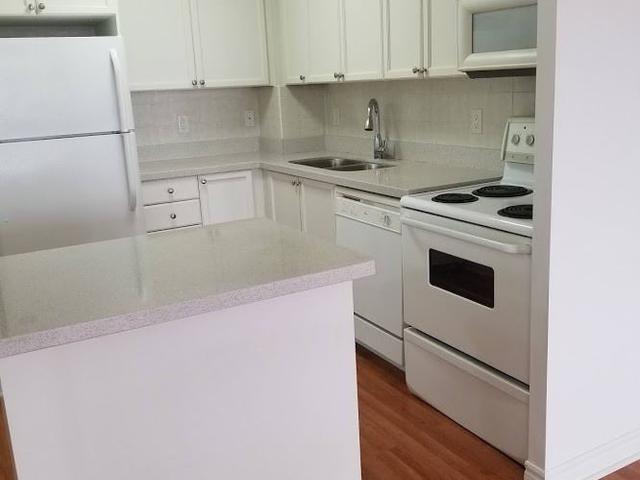 2008 - 3880 Duke Of York Blvd