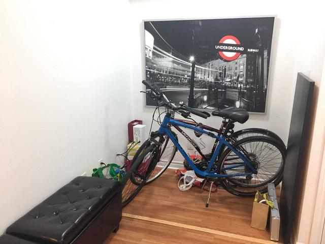 2008 - 3880 Duke Of York Blvd