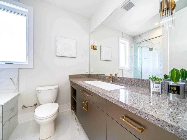 8 Beechwood Ave
