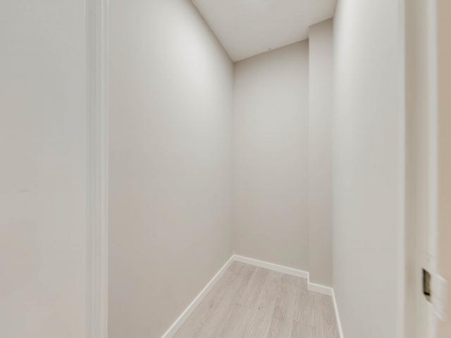 809 - 5 San Romanoway Way