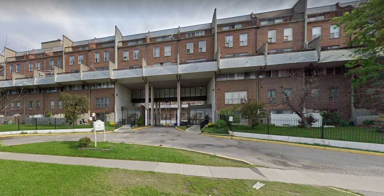 164 10 Eddystone Ave, North York Sold, W4647709 Condos.ca