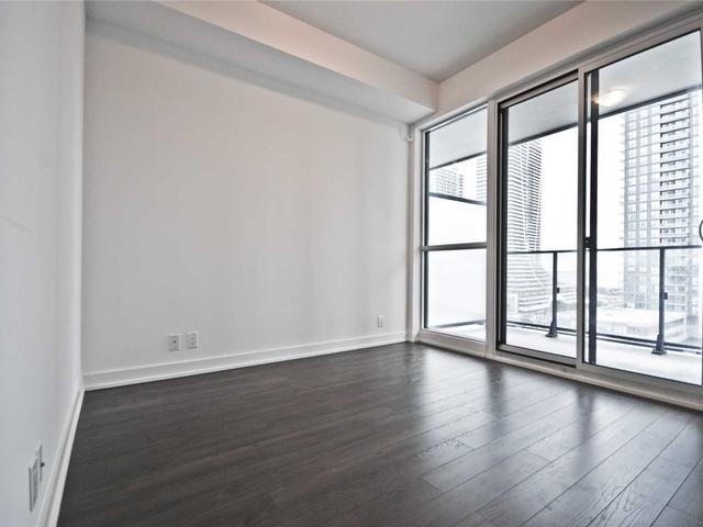 1210 - 10 Park Lawn Rd