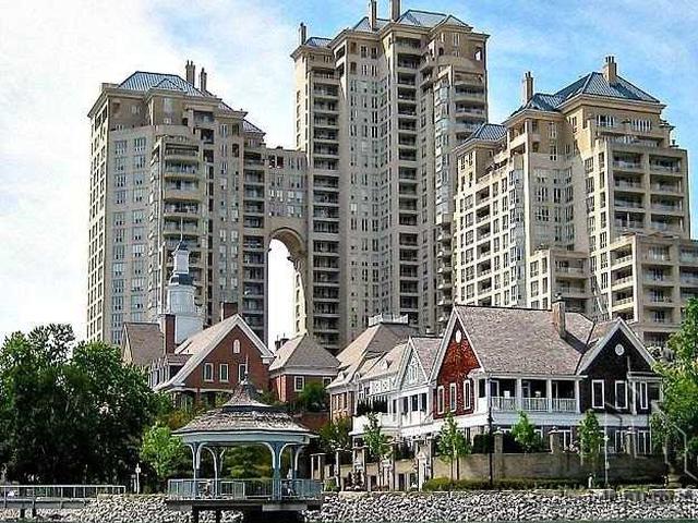 122 - 2289 Lake Shore Blvd W