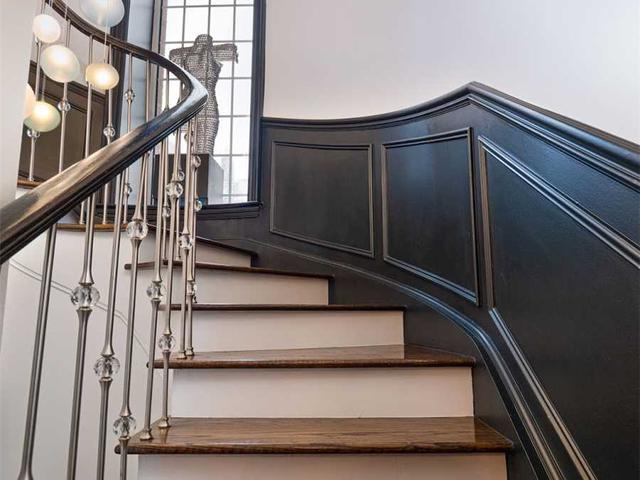 122 - 2289 Lake Shore Blvd W