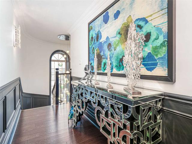 122 - 2289 Lake Shore Blvd W