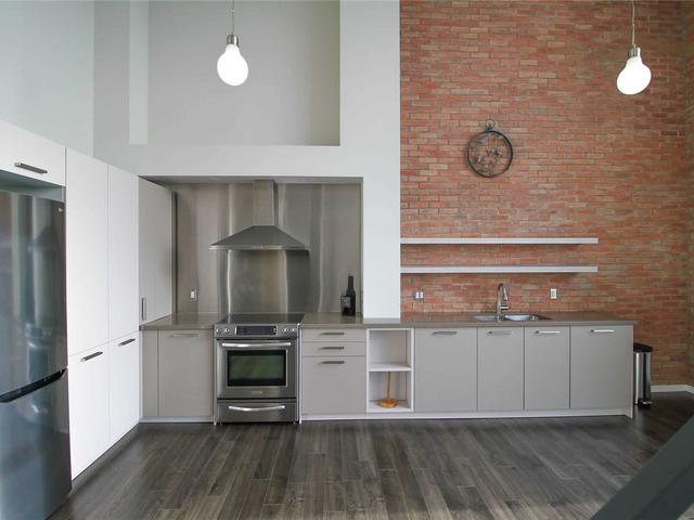 316 - 300 Manitoba St