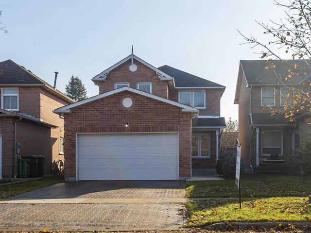 446 Luzon Cres