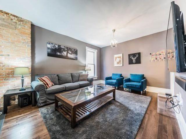 37 Garden Ave, Unit Upper