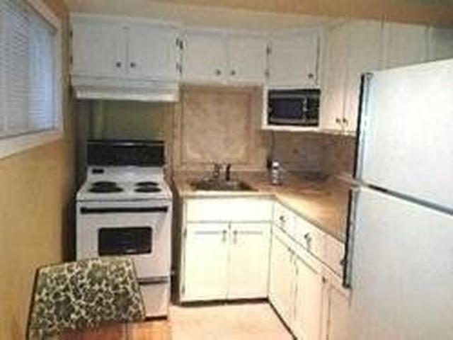 Bsmt - 724 Green Meadow Cres