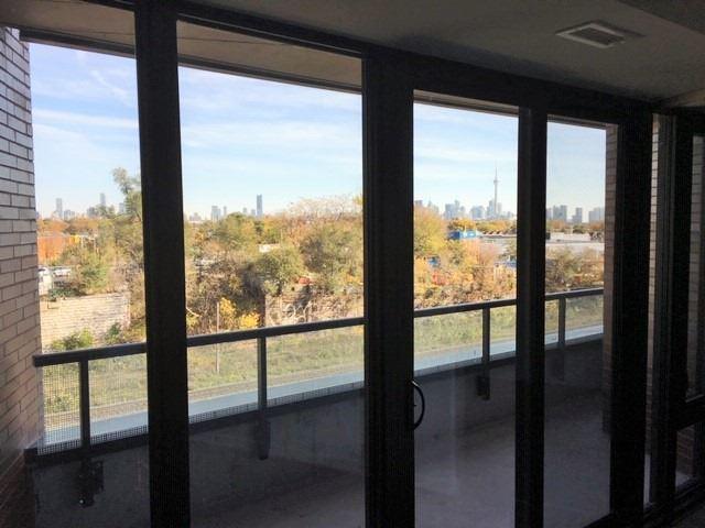 517 - 383 Sorauren Ave