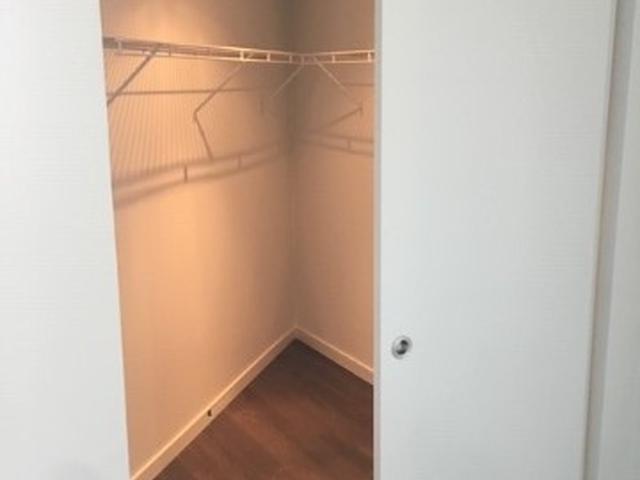 517 - 383 Sorauren Ave