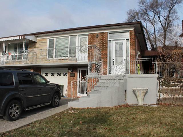 25 Dellbrook Cres