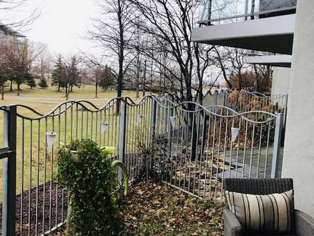 2119 Lake Shore Blvd W, Unit Gr5