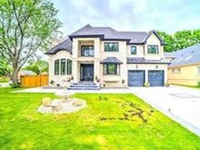 1278 Dexter Cres