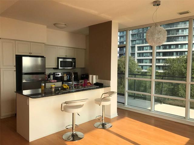 2230 Lakeshore Blvd W, Unit 308
