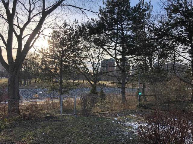 #2 - 3336 Rhonda Valy