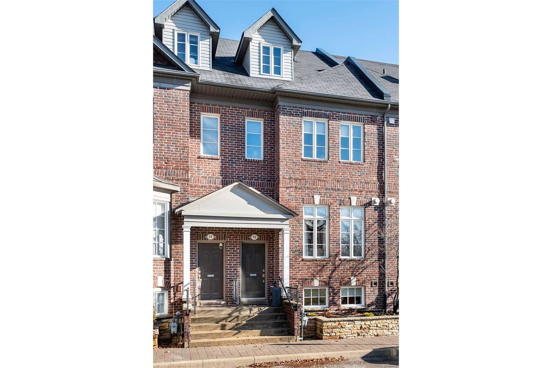 15 Shires Lane, Etobicoke Sold, W4684858 Condos.ca