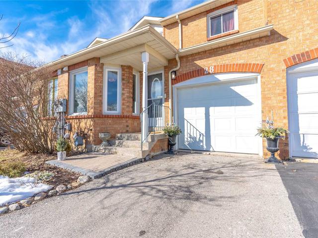 28 - 365 Tailfeather Cres