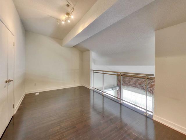 336 - 1100 Lansdowne Ave