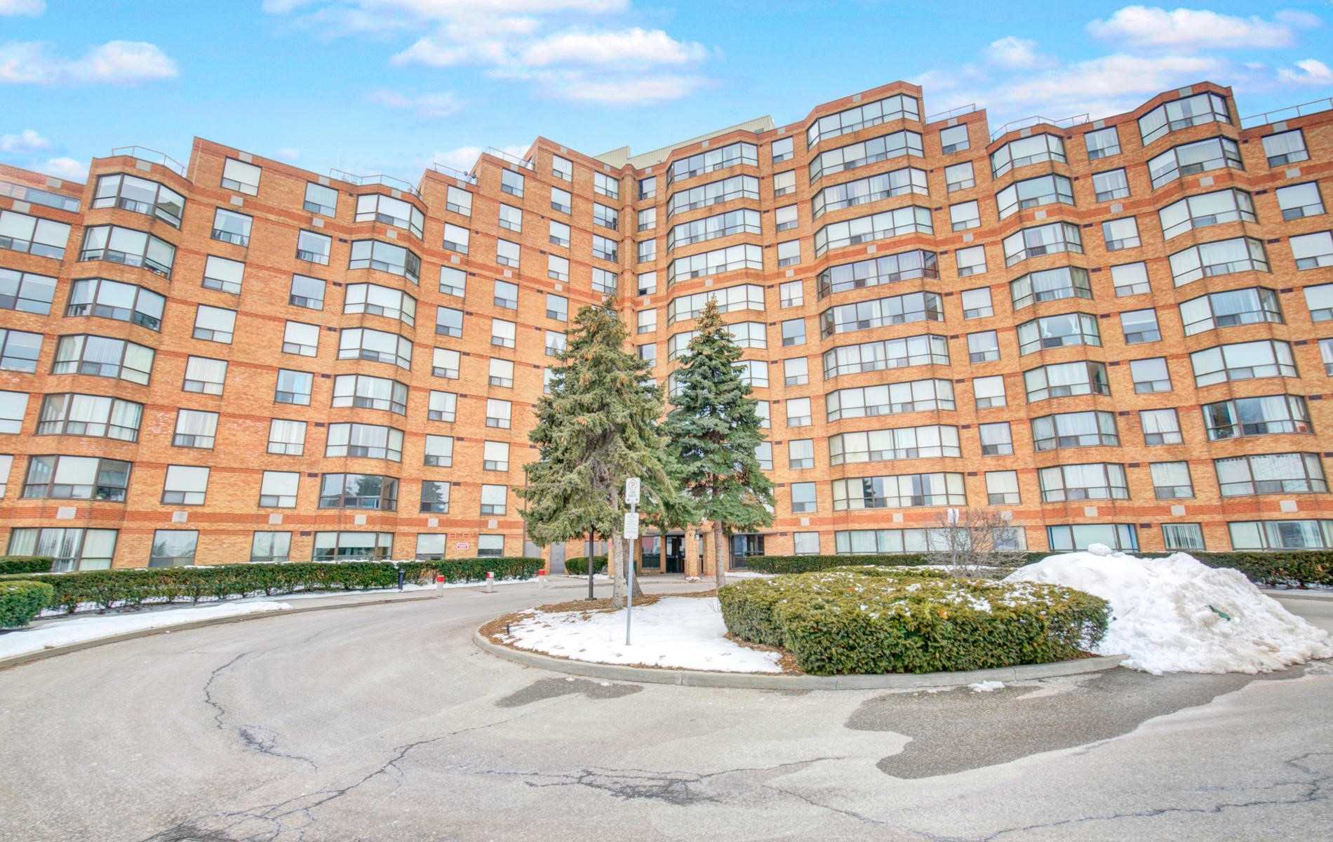 526 6 Humberline Dr, Etobicoke Sold, W4698960 Condos.ca