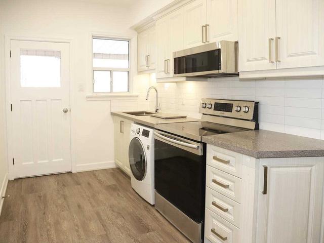 2A - 110 1/2 Westminster Ave