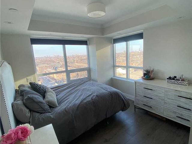 1810 - 1420 Dupont St