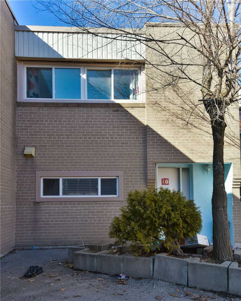 10 61 Driftwood Ave, North York Sold, W4714824 Condos.ca