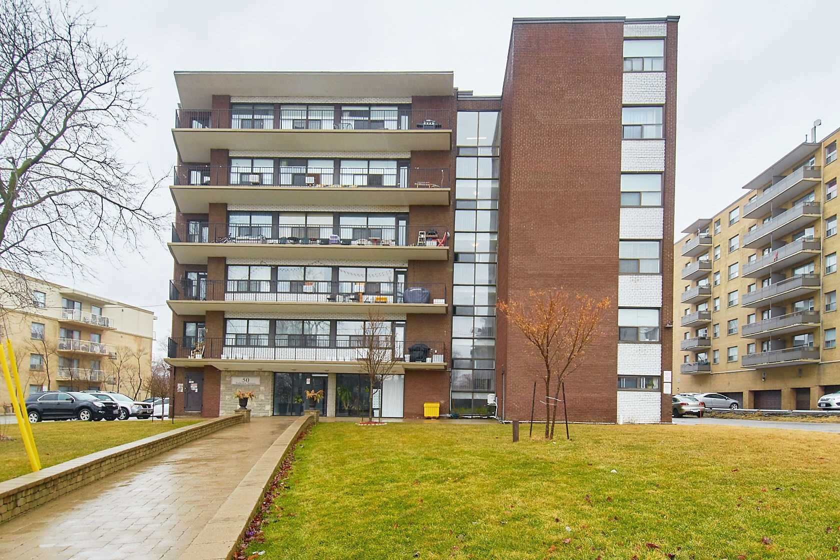302 50 Gulliver Rd, North York Suspended, W4718524 Condos.ca