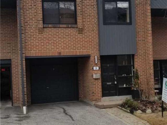 20 Mineola Rd E, Unit #18 photo #1