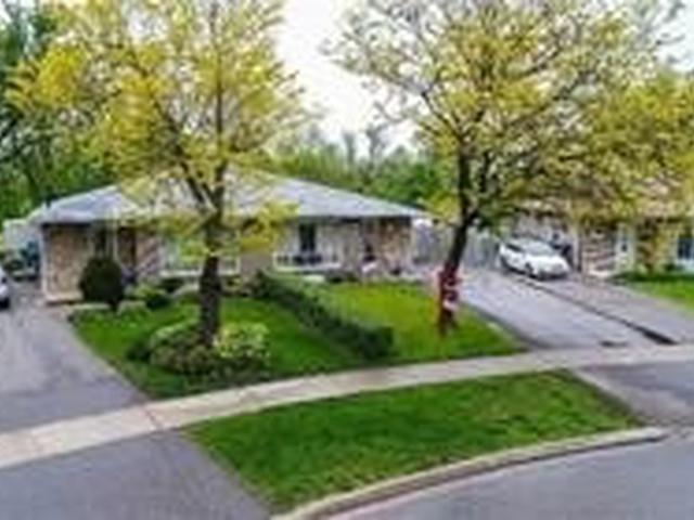 40 Earnscliffe Circ