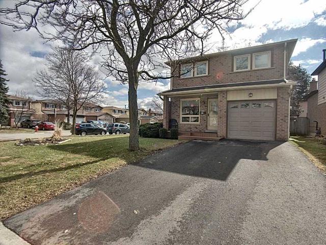 7011 Cordingley Cres