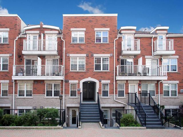 37 Four Winds Dr, Unit 82