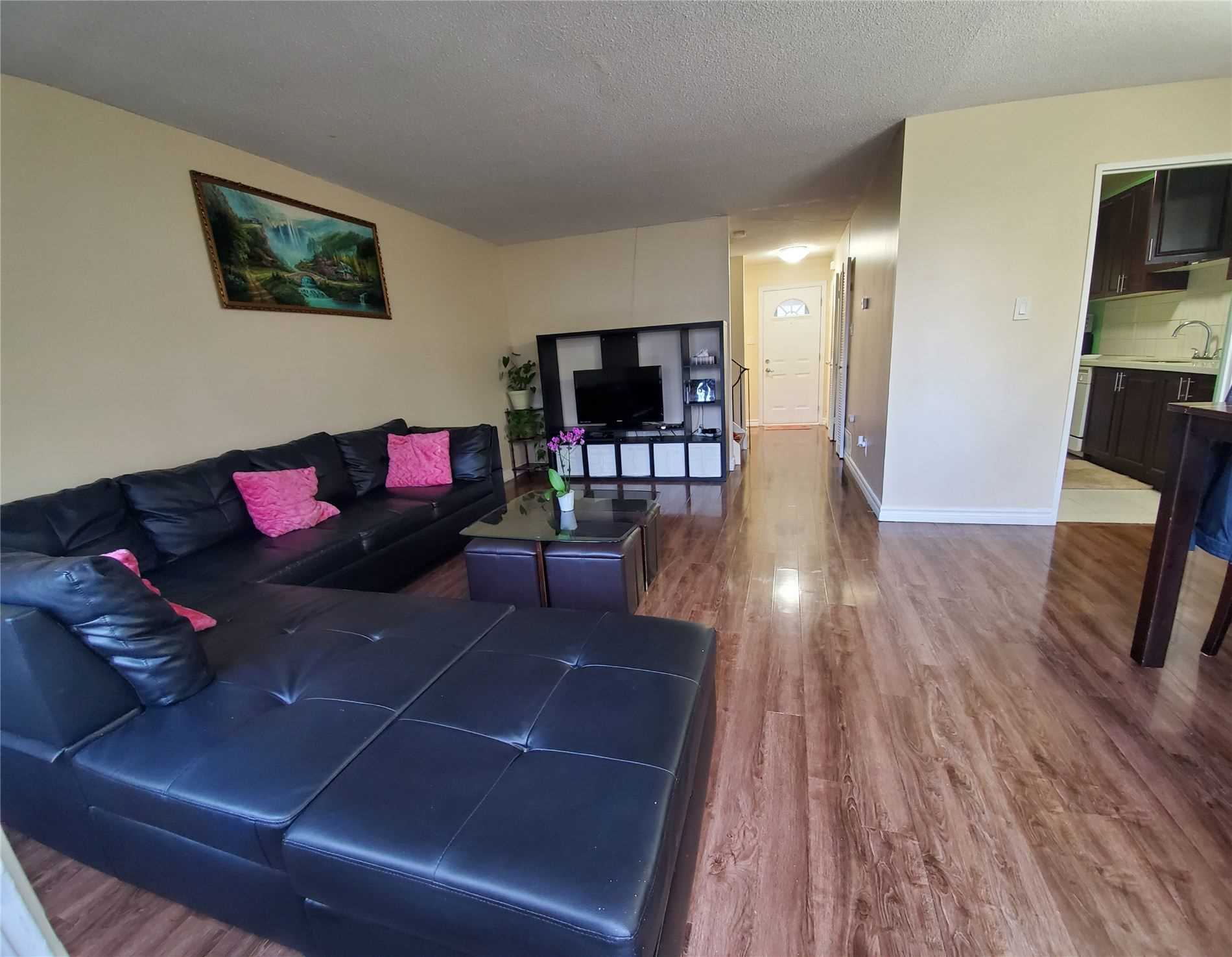 Unit10 5 Four Winds Dr, North York Sold, W4727314 Condos.ca